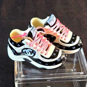 Mini Sneakers